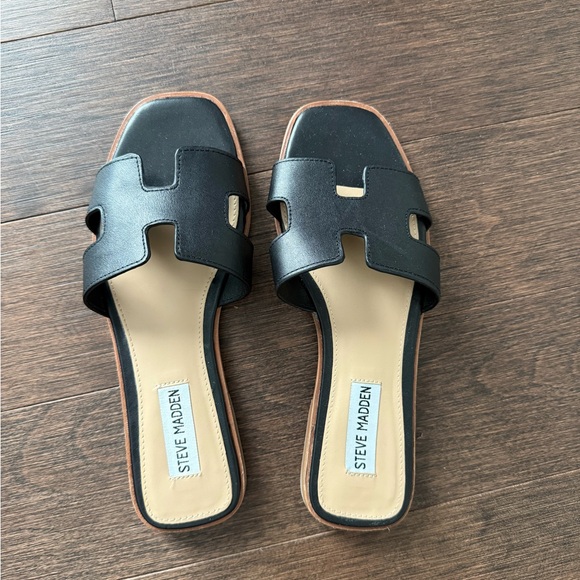 Steve Madden Shoes - Steve Madden Black Leather Sandals